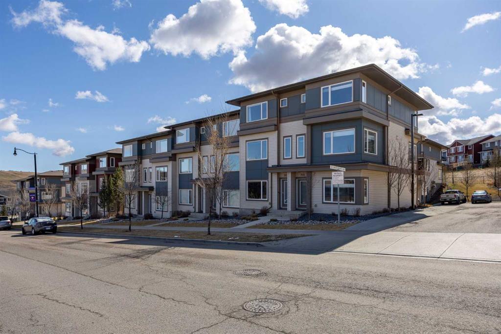 Picture of 302, 501 River Heights Drive , Cochrane Real Estate Listing