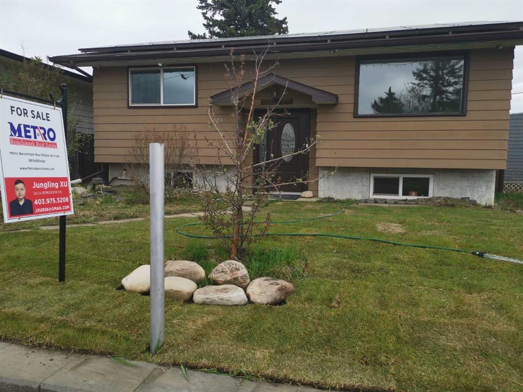 Picture of 3644 Dover Ridge Drive SE, Calgary Real Estate Listing