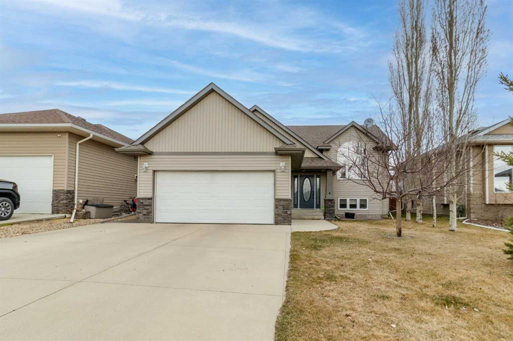 Picture of 4 EBONY Street , Lacombe Real Estate Listing