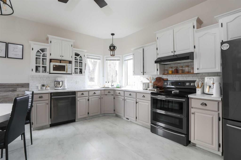 Picture of 4808 51 Avenue , Taber Real Estate Listing