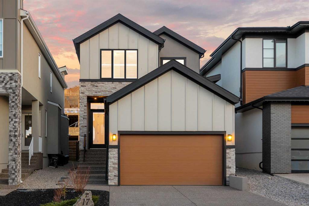 Picture of 17 Coulee Crescent SW, Calgary Real Estate Listing