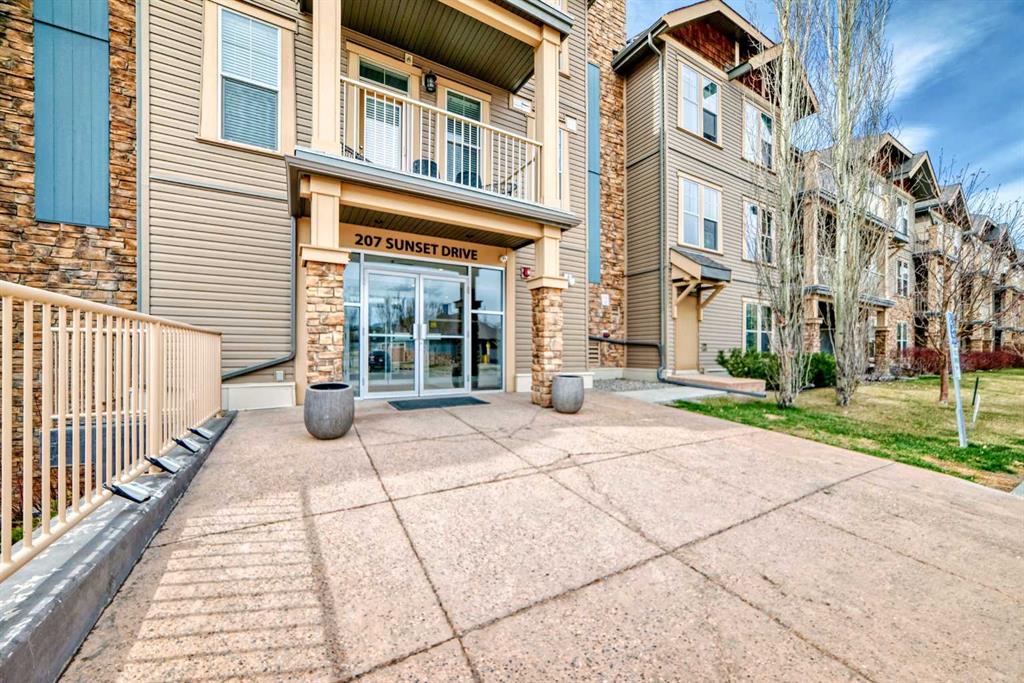 Picture of 406, 207 Sunset Drive , Cochrane Real Estate Listing