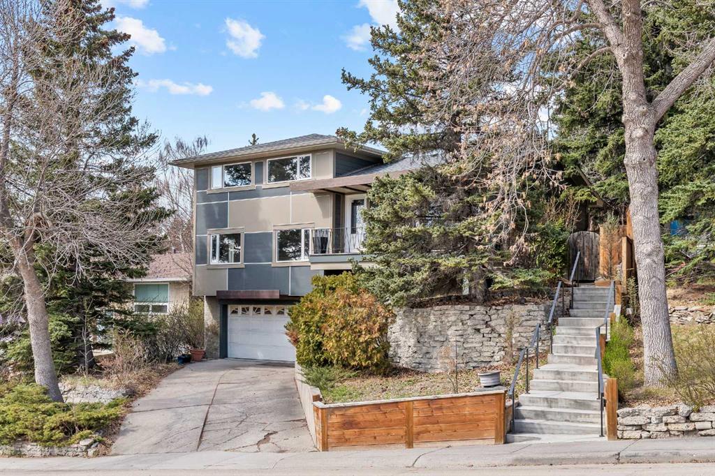 Picture of 2736 Chalice Road NW, Calgary Real Estate Listing