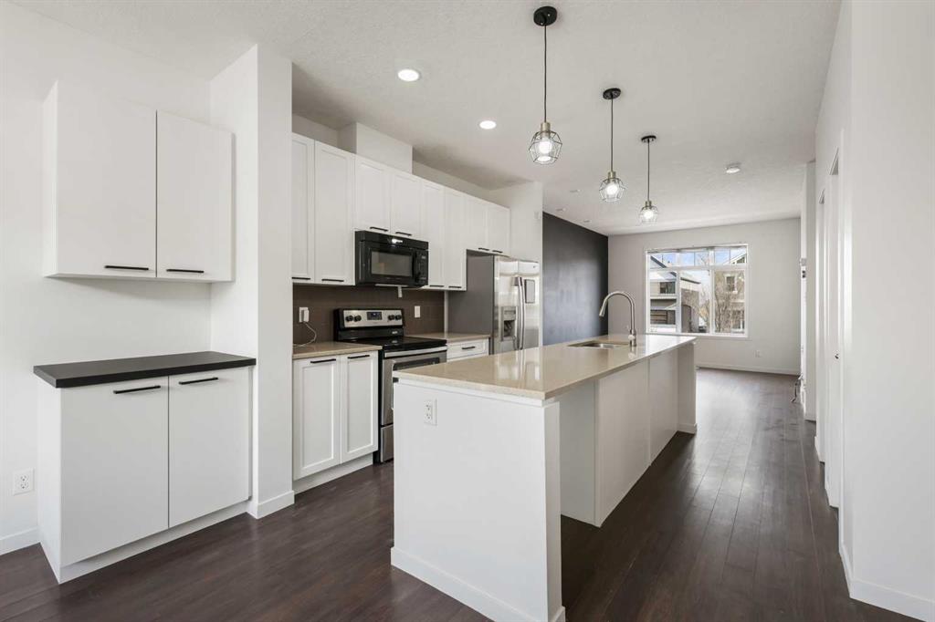 Picture of 508 Copperpond Boulevard SE, Calgary Real Estate Listing