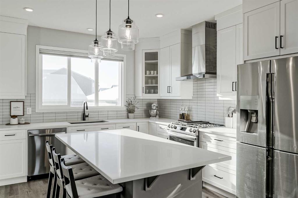 Picture of 169 Union Avenue SE, Calgary Real Estate Listing