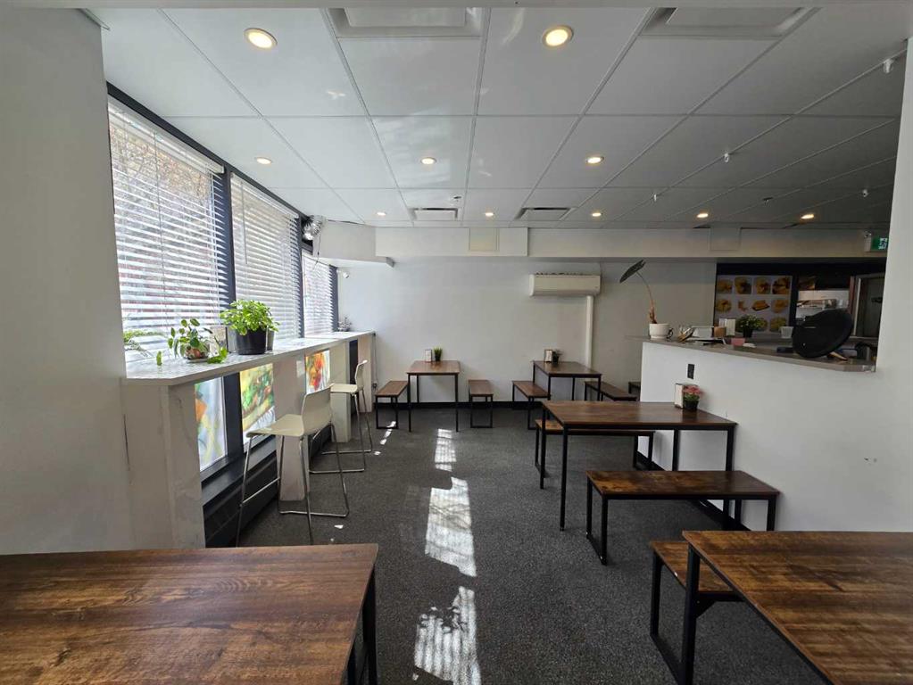 Picture of 110 2 Avenue SE, Calgary Real Estate Listing