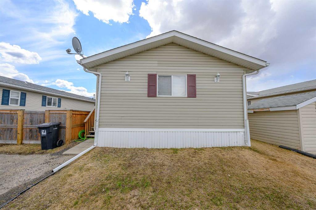Picture of 11104 96 Street , Clairmont Real Estate Listing