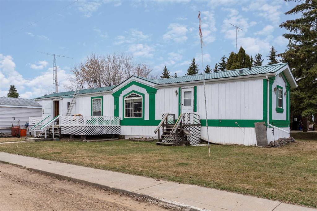 Picture of 4803 52 Avenue , Holden Real Estate Listing