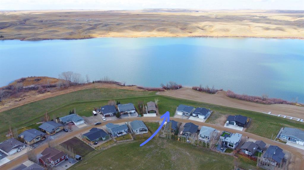 Picture of 720 Lakeside Drive , Rural Vulcan County Real Estate Listing