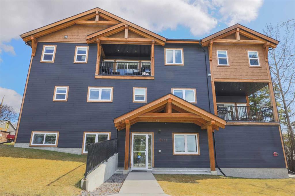 Picture of 5111, 53 Street  , Rocky Mountain House Real Estate Listing