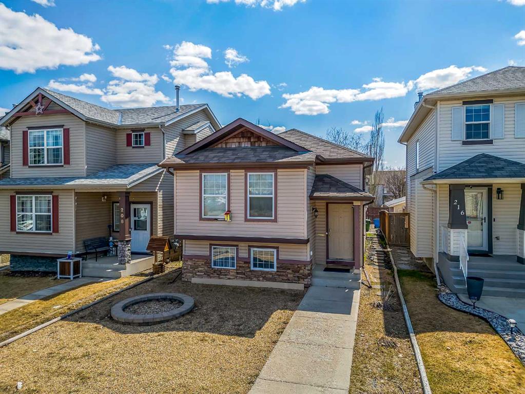 Picture of 212 Everridge Way SW, Calgary Real Estate Listing