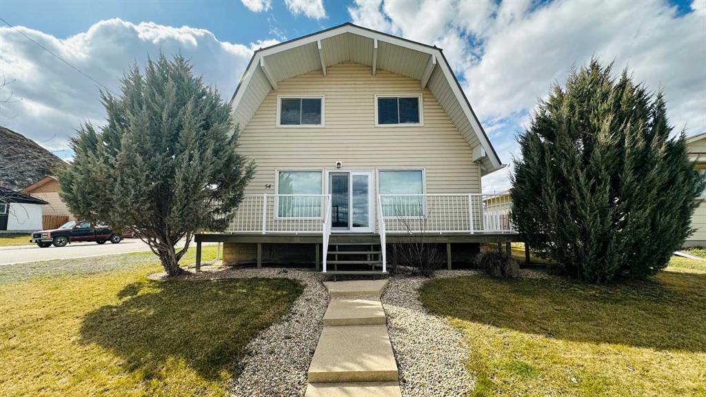 Picture of 54 Hunts Crescent  , Drumheller Real Estate Listing