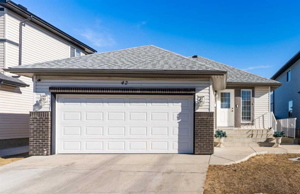 Picture of 42 Saddleland Crescent NE, Calgary Real Estate Listing