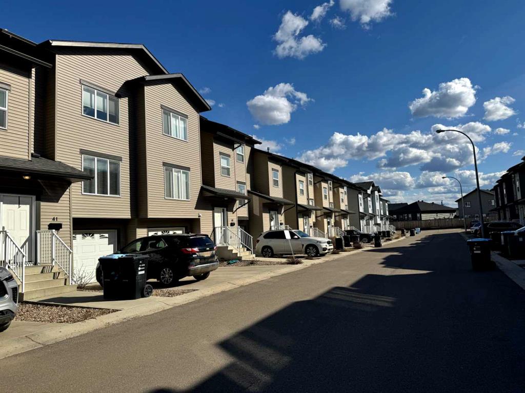 Picture of 39, 120 WARREN Way , Fort McMurray Real Estate Listing