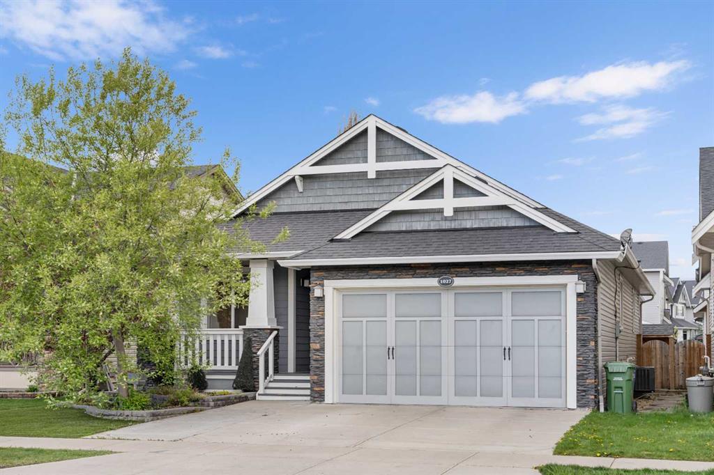 Picture of 1027 Williamstown Boulevard NW, Airdrie Real Estate Listing