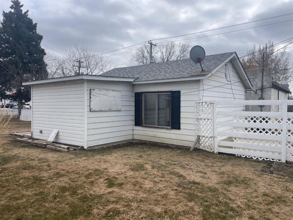 Picture of 115 3 Street E, Brooks Real Estate Listing