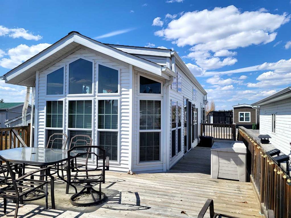 Picture of 166A, 10042 Township Road 422  , Rural Ponoka County Real Estate Listing