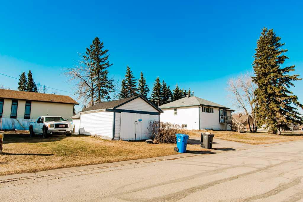Picture of 9819 98 Avenue , Wembley Real Estate Listing