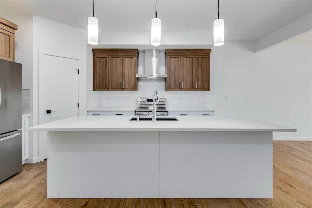 Picture of 89 Legacy Reach Circle SE, Calgary Real Estate Listing