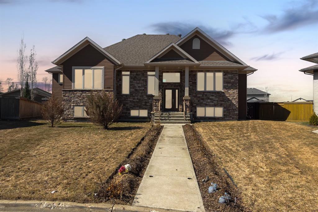 Picture of 112 Woodpecker Green , Fort McMurray Real Estate Listing