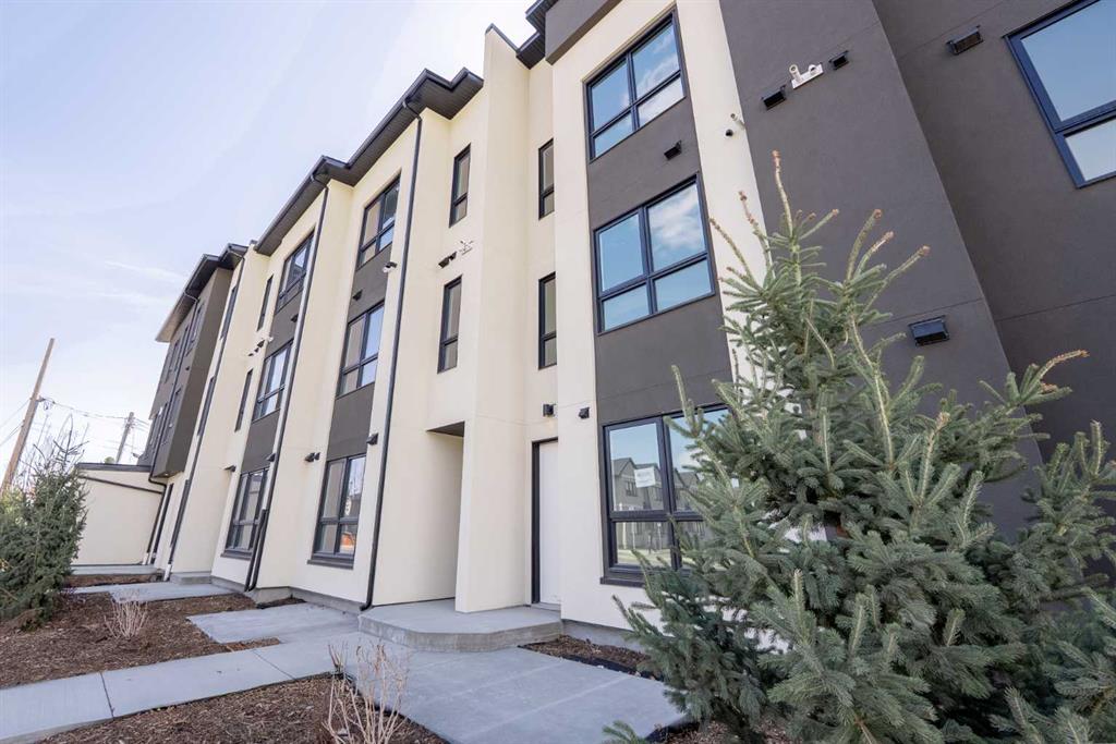 Picture of 4903 Bowness Road NW, Calgary Real Estate Listing