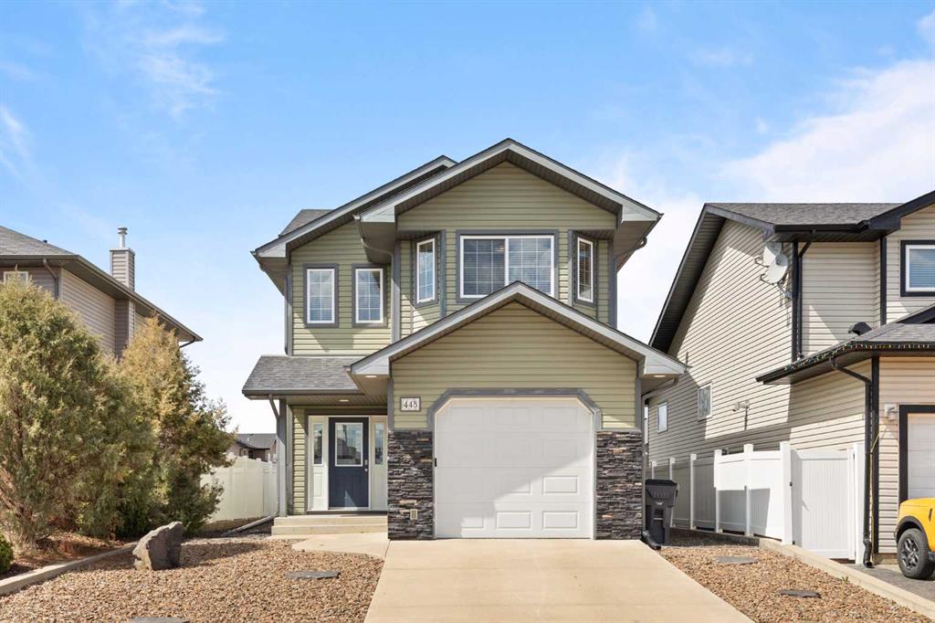 Picture of 448 Sierra Boulevard SW, Medicine Hat Real Estate Listing