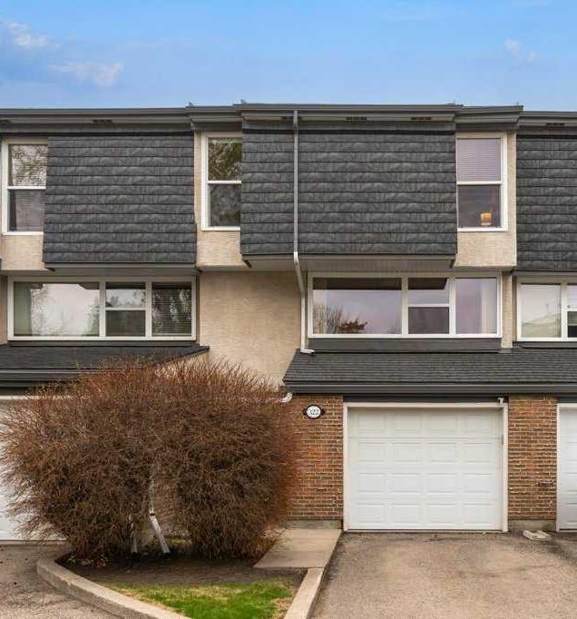 Picture of 322 Brae Glen Road SW, Calgary Real Estate Listing