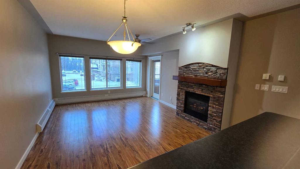Picture of 240, 20 Discovery Ridge Close SW, Calgary Real Estate Listing