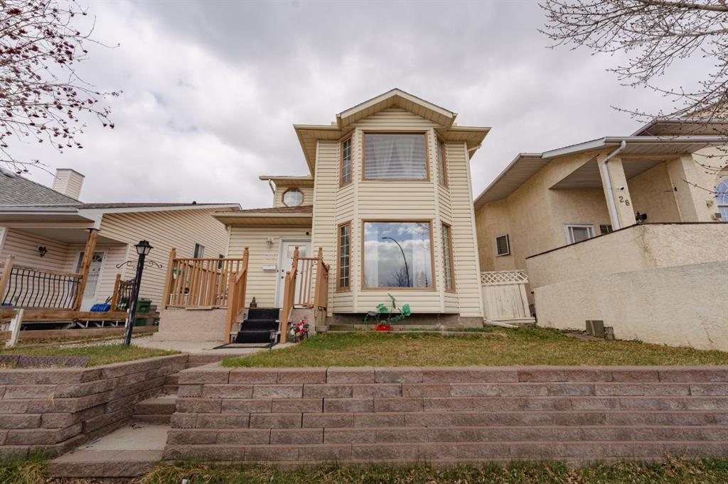 Picture of 24 Laguna Close NE, Calgary Real Estate Listing
