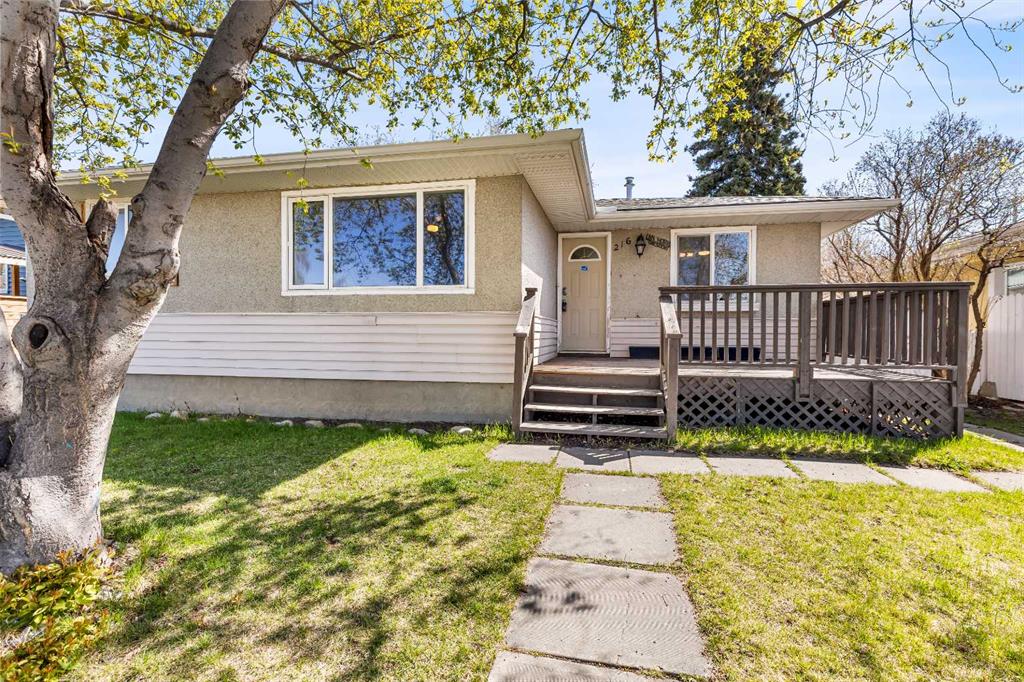Picture of 216 Van Horne Crescent NE, Calgary Real Estate Listing