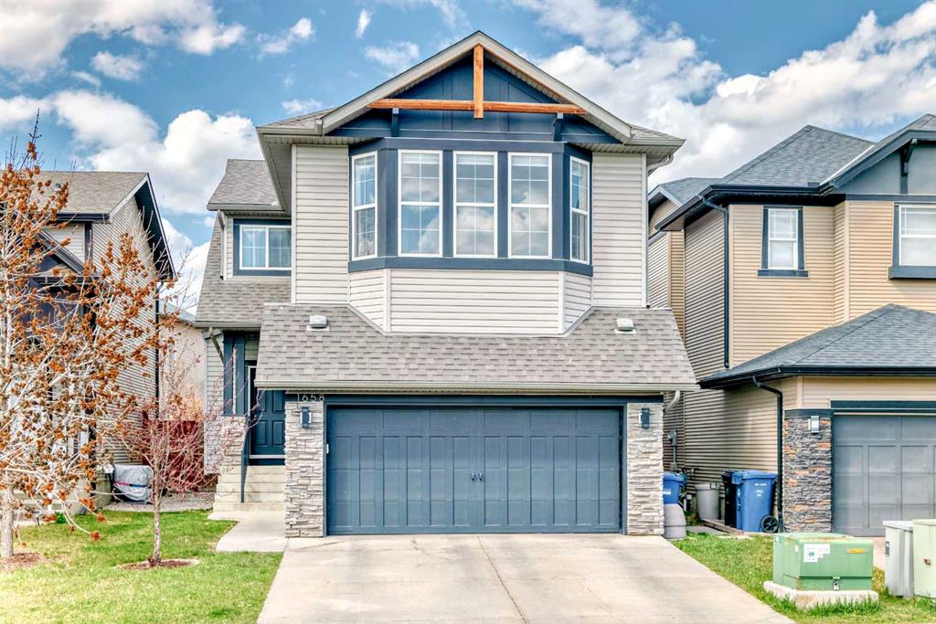 Picture of 1658 New Brighton Drive SE, Calgary Real Estate Listing