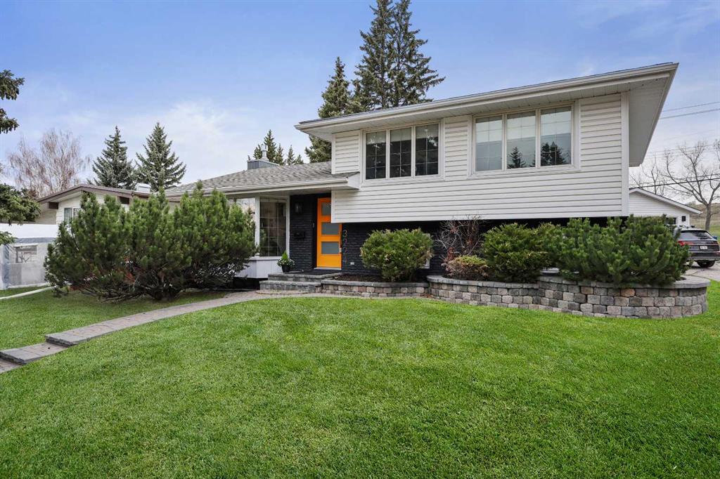 Picture of 3224 Conrad Drive NW, Calgary Real Estate Listing