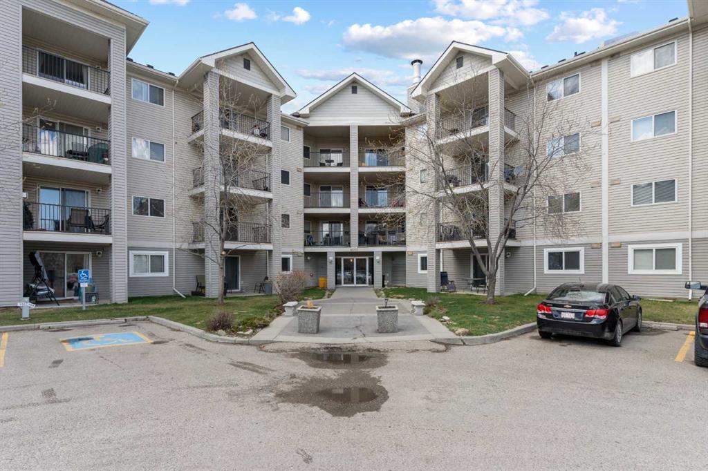 Picture of 4423, 4975 130 Avenue SE, Calgary Real Estate Listing