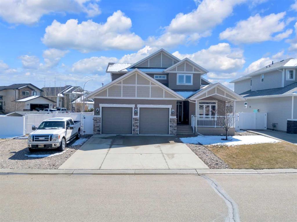 Picture of 7 Elma Street , Lacombe Real Estate Listing