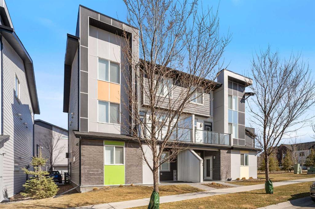 Picture of 201, 215 Redstone Walk NE, Calgary Real Estate Listing