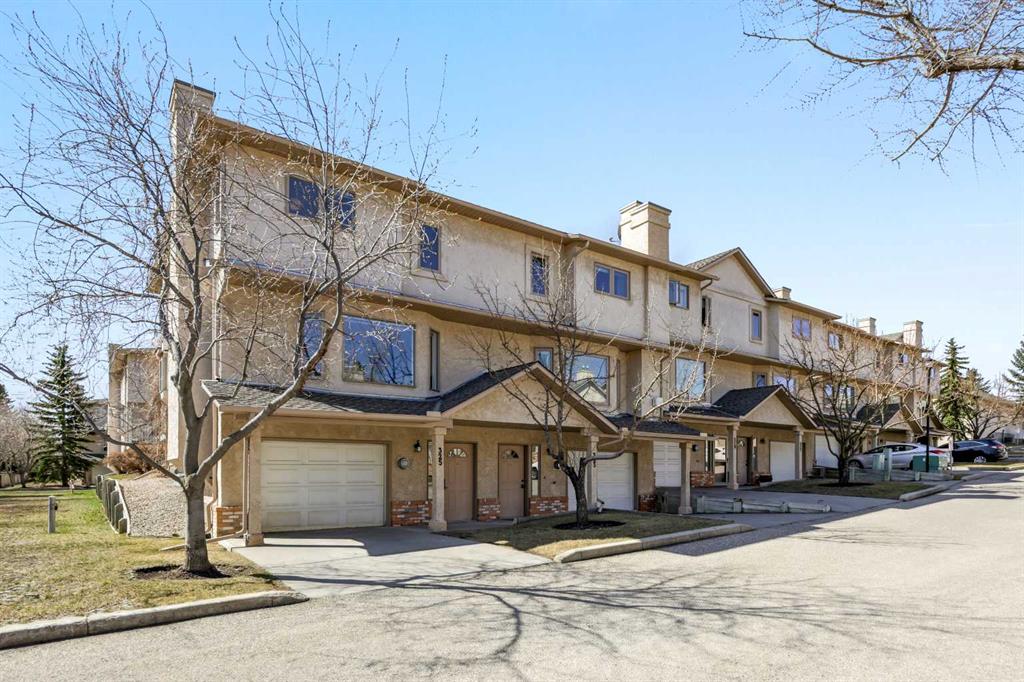 Picture of 325 Christie Park Mews SW, Calgary Real Estate Listing
