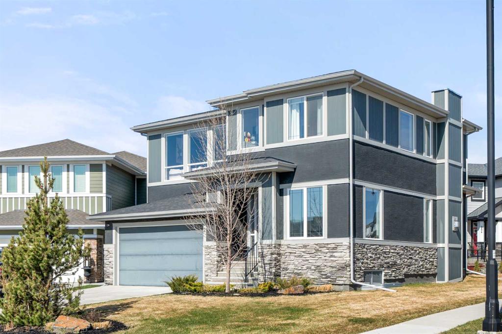 Picture of 2 Ranchers Bay , Okotoks Real Estate Listing