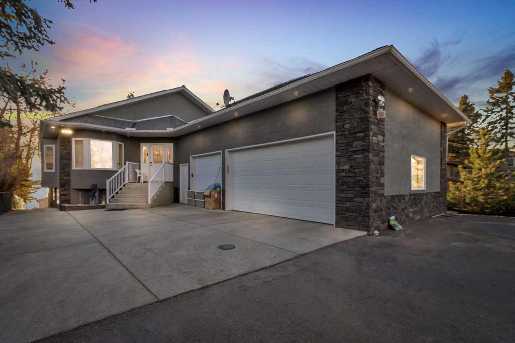Picture of 627 East Chestermere Drive , Chestermere Real Estate Listing