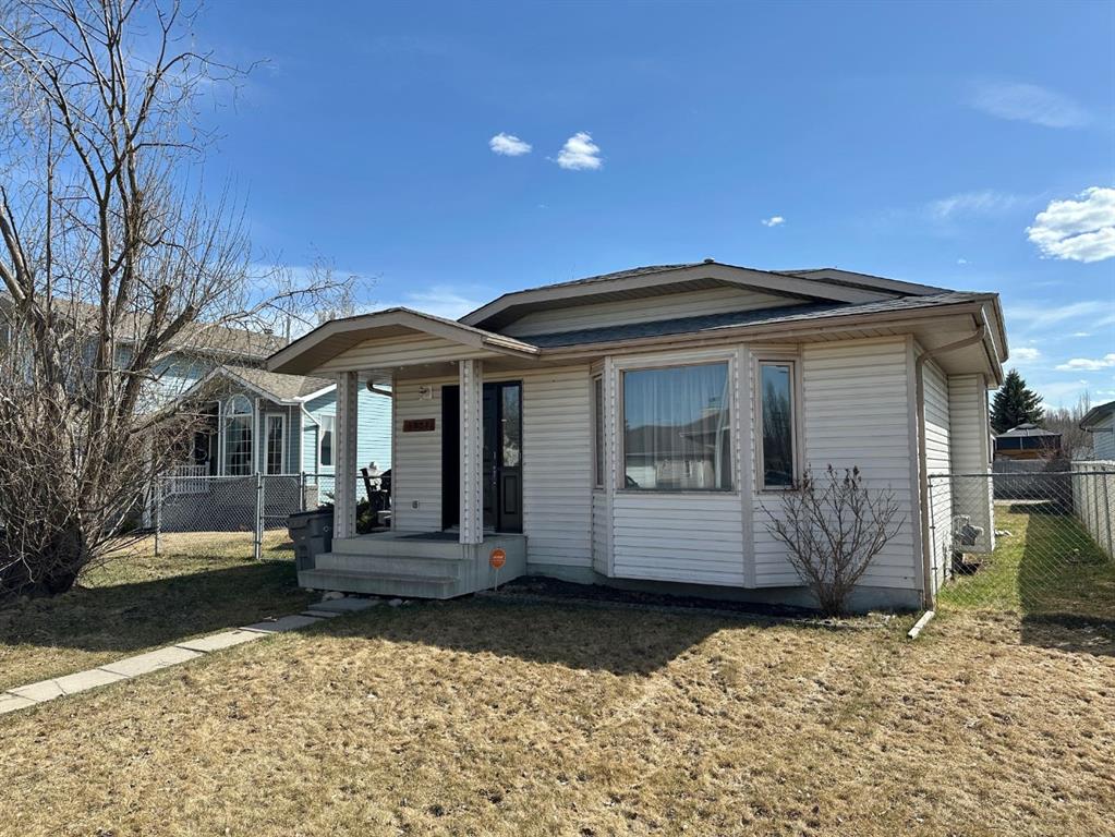 Picture of 4028 55 Avenue , Whitecourt Real Estate Listing