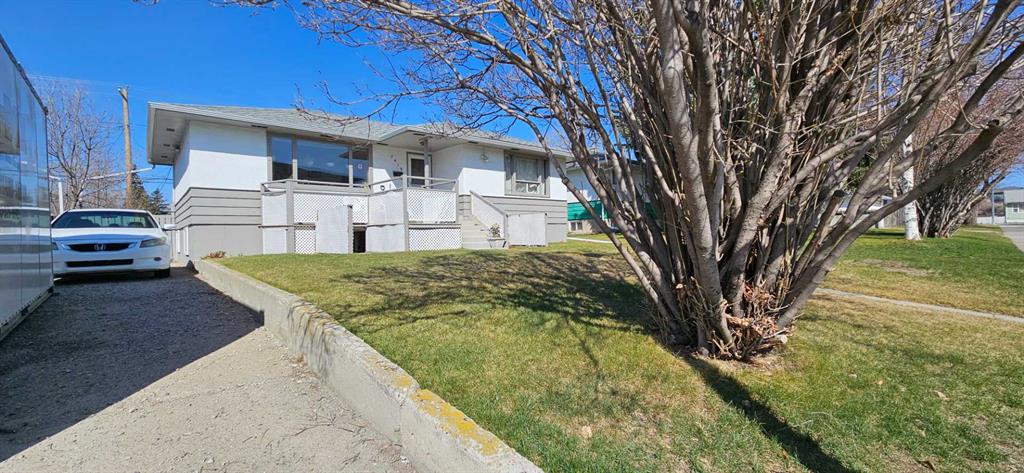 Picture of 3419 Kerry Park Road SW, Calgary Real Estate Listing