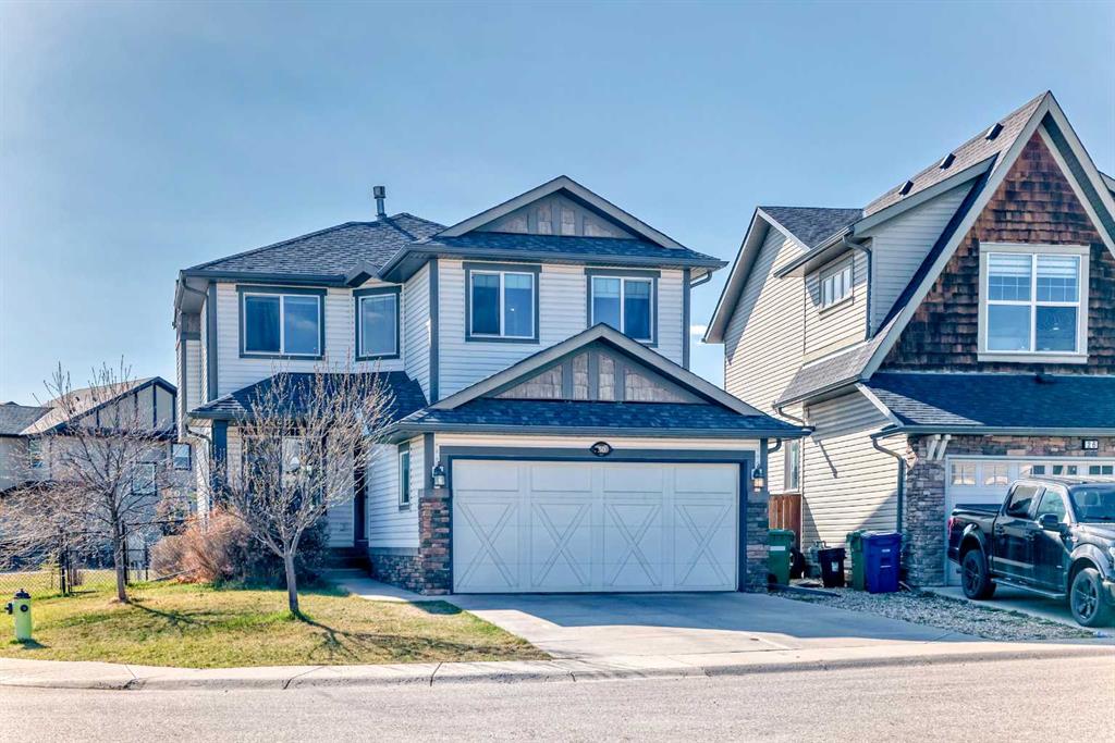 Picture of 30 Kingston Bay SE, Airdrie Real Estate Listing