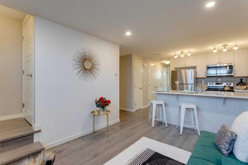 Picture of 1426, 7451 Falconridge Boulevard NE, Calgary Real Estate Listing