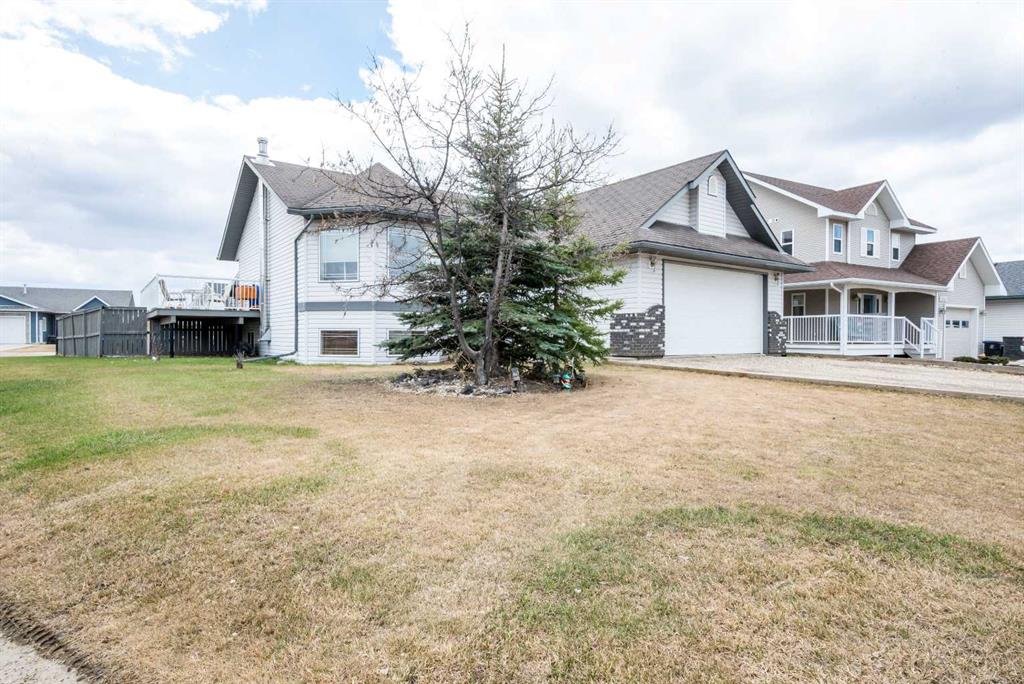 Picture of 1052 10 Street , Beaverlodge Real Estate Listing