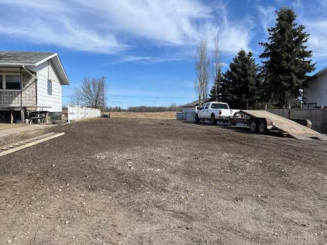 Picture of 317 Railway Avenue W, St. Walburg Real Estate Listing