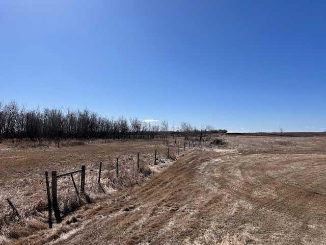 Picture of 38-2 Township , Rural Stettler No. 6, County of Real Estate Listing