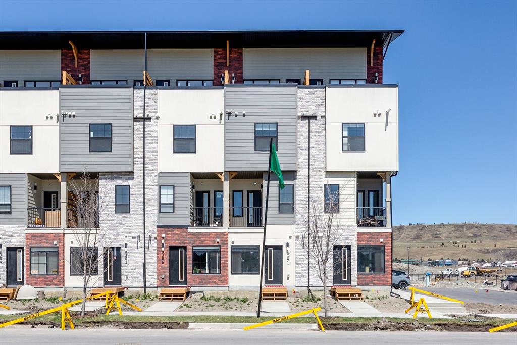 Picture of 315, 156 Park Street , Cochrane Real Estate Listing