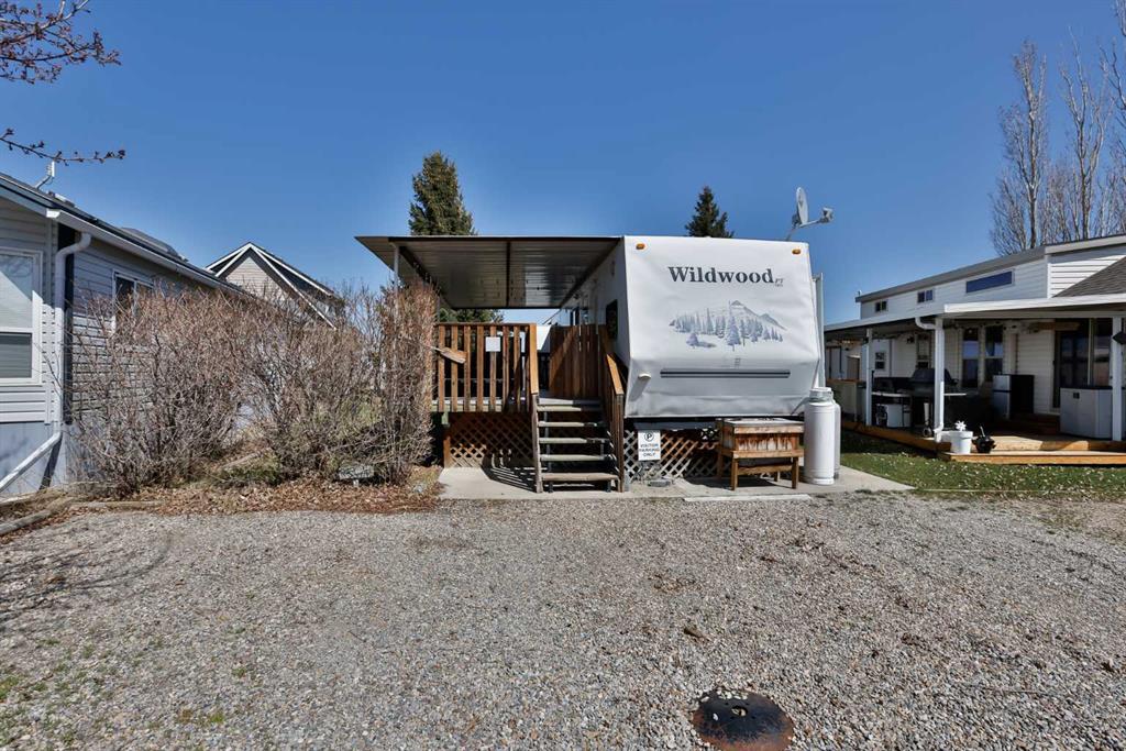 Picture of 66 Cormorant Crescent , Rural Vulcan County Real Estate Listing