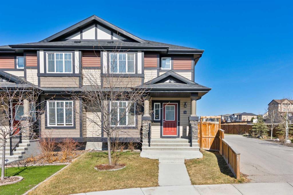 Picture of 38 Clydesdale Crescent , Cochrane Real Estate Listing