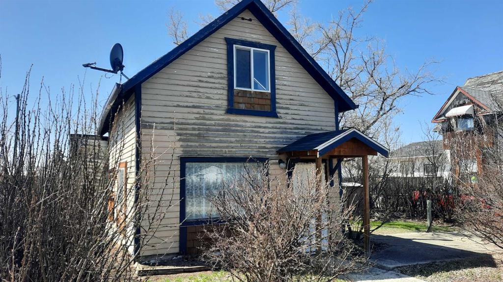Picture of 104 1 Avenue N, Morrin Real Estate Listing