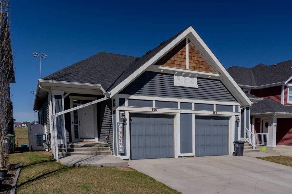 Picture of 166 River Heights Crescent , Cochrane Real Estate Listing